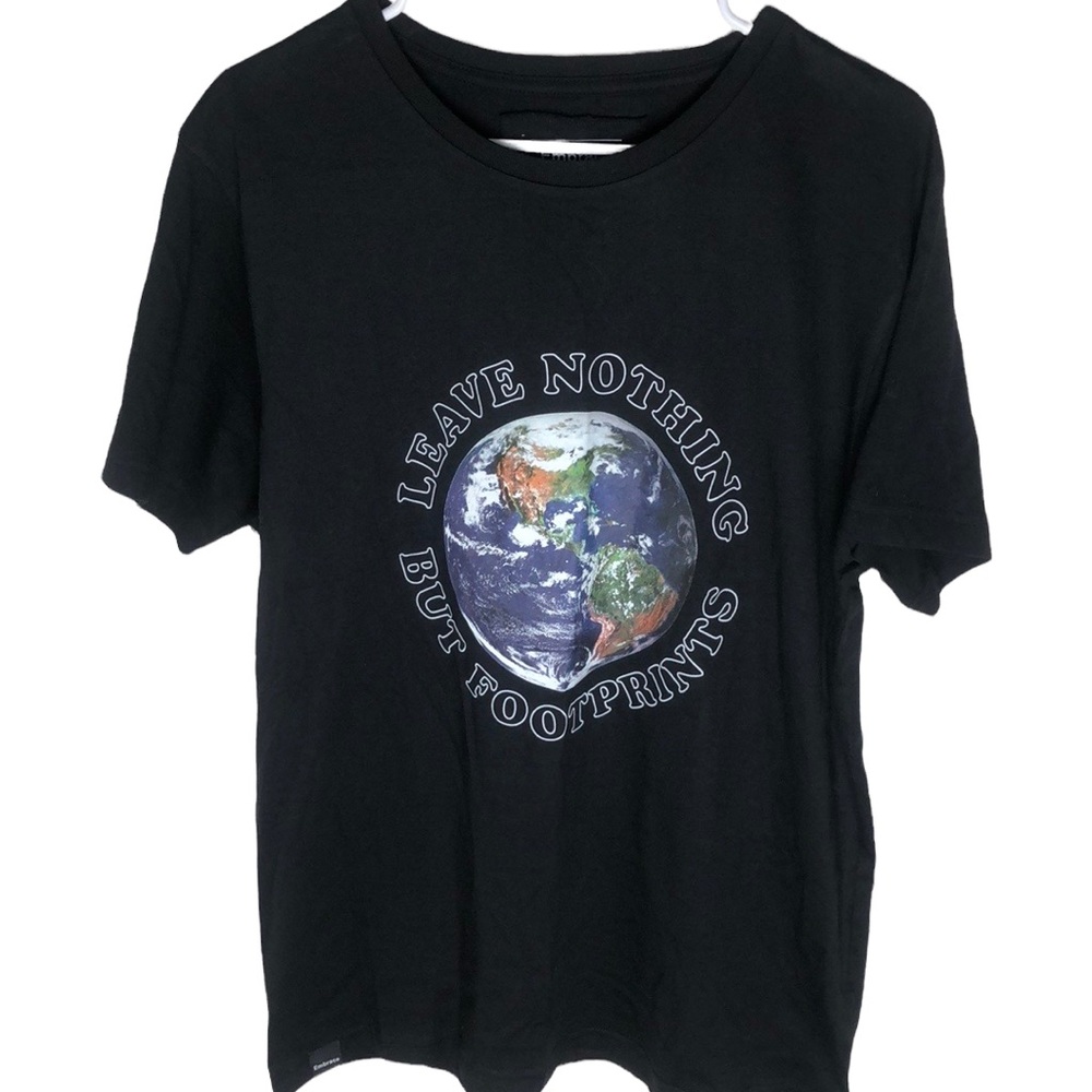 Embrace Leave Nothing But Footprints Earth Shirt Organic Cotton Size L